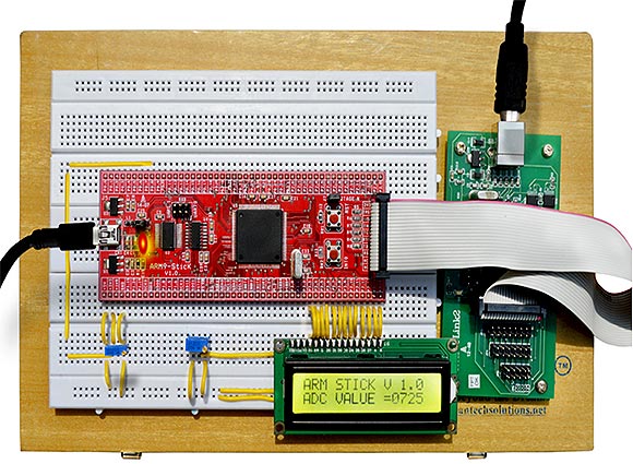 arm9-stick-interface-with-adc-lcd