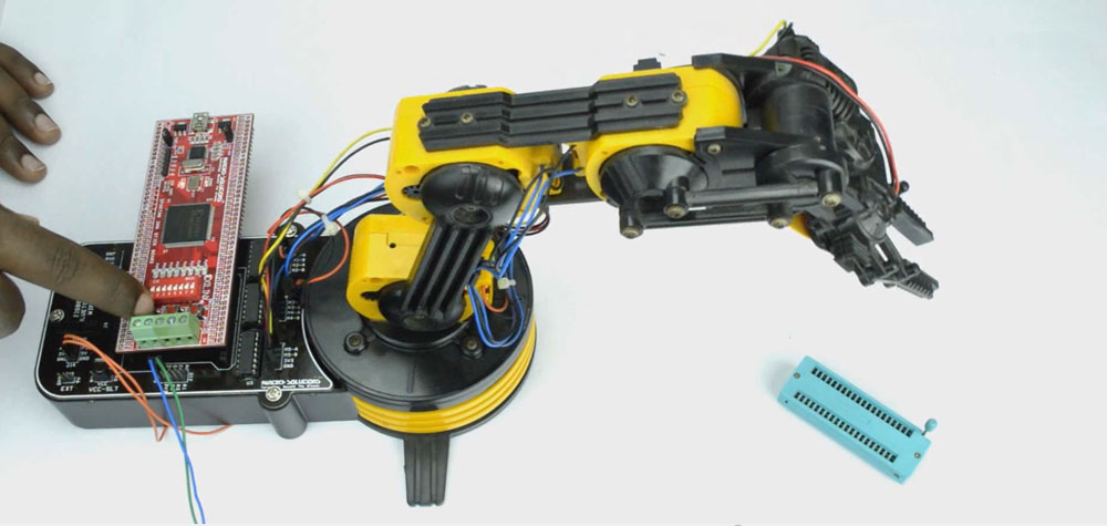 FPGA Based Robotic ARM Controller using Spartan3an Project Kit
